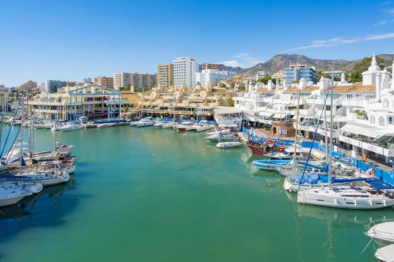 Malaga Puerto Benalmadena: Seaside Apartment with Pool and Marina Views Spain